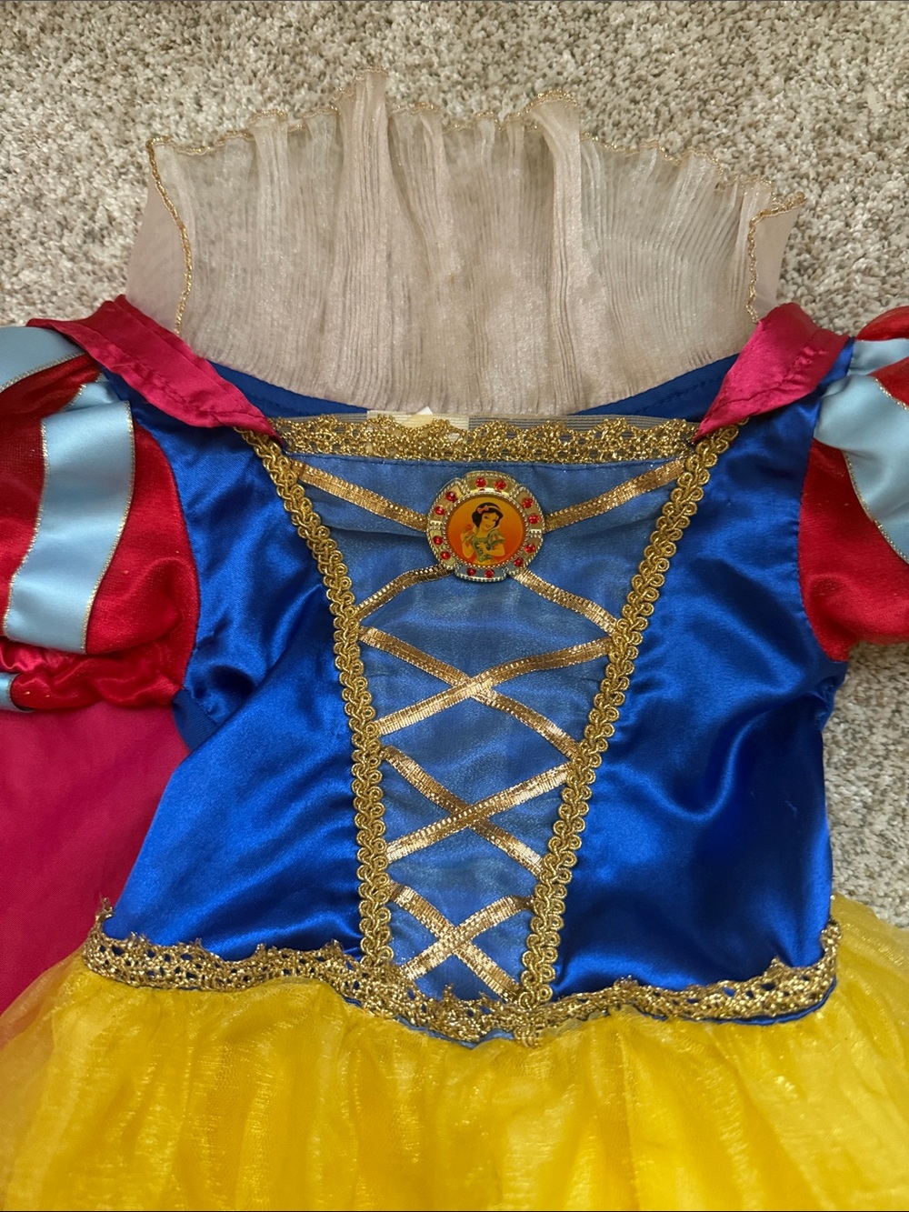 Disney Snow White Princess Dress - Picture 3 of 4
